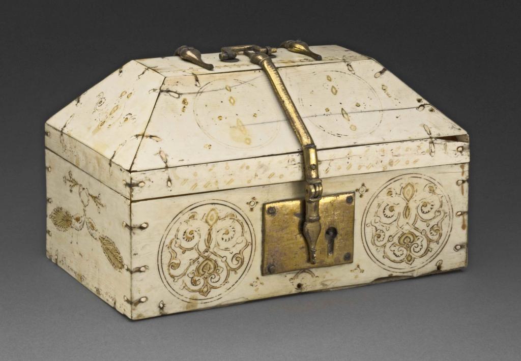 Artskop-Caravans-of-Gold-Casket-Modern-contemporary-african-art-block-museum-of-art