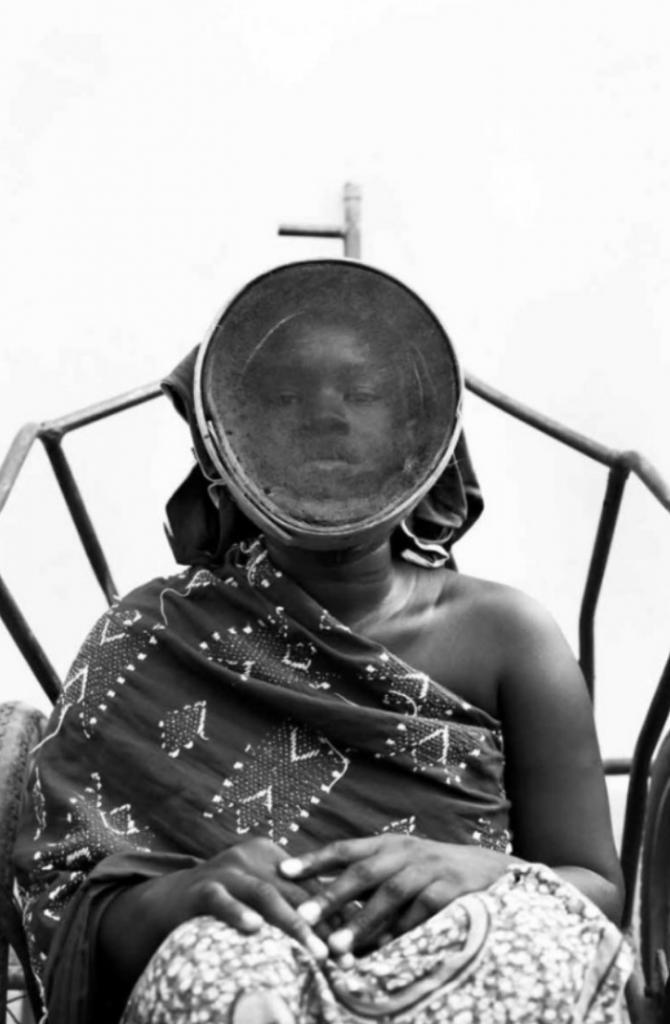 Fatoumata Diabate, Le Tami. © Copyright the artist. Group Show Out of the Whirlwind Radiance Courtesy 50 Golborne