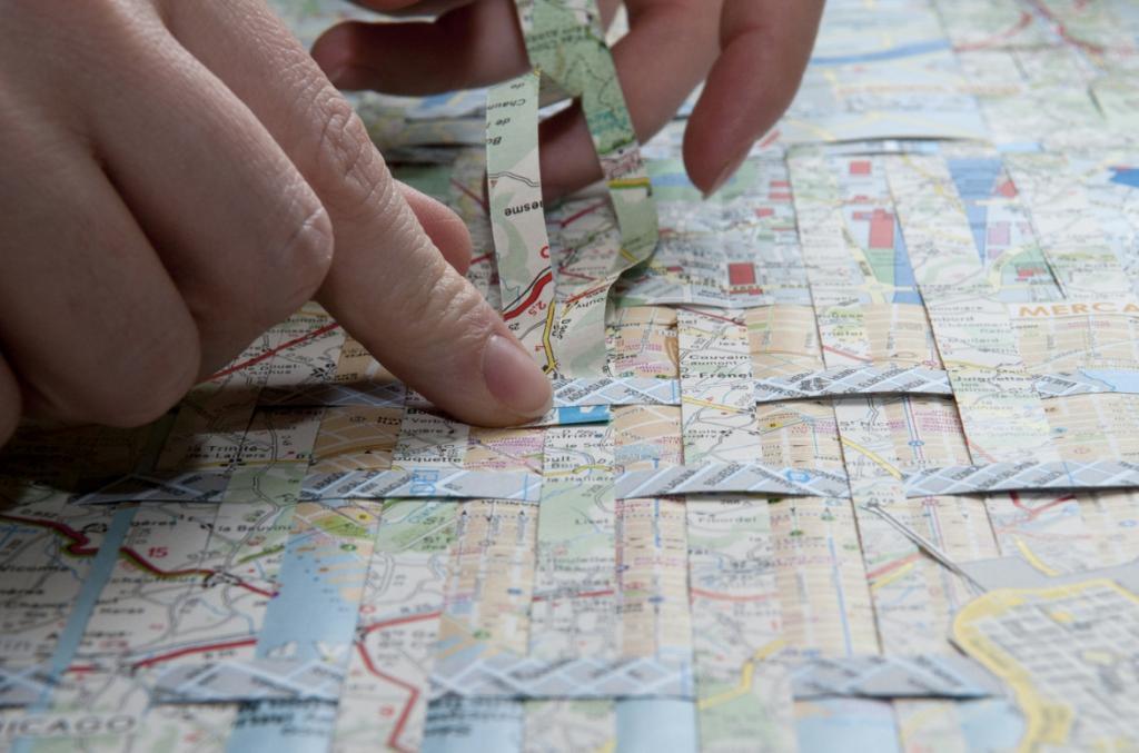 Paola Monzillo, Tapiz, huellas en el territorio, 2014. Artist in residence at the MACAAL