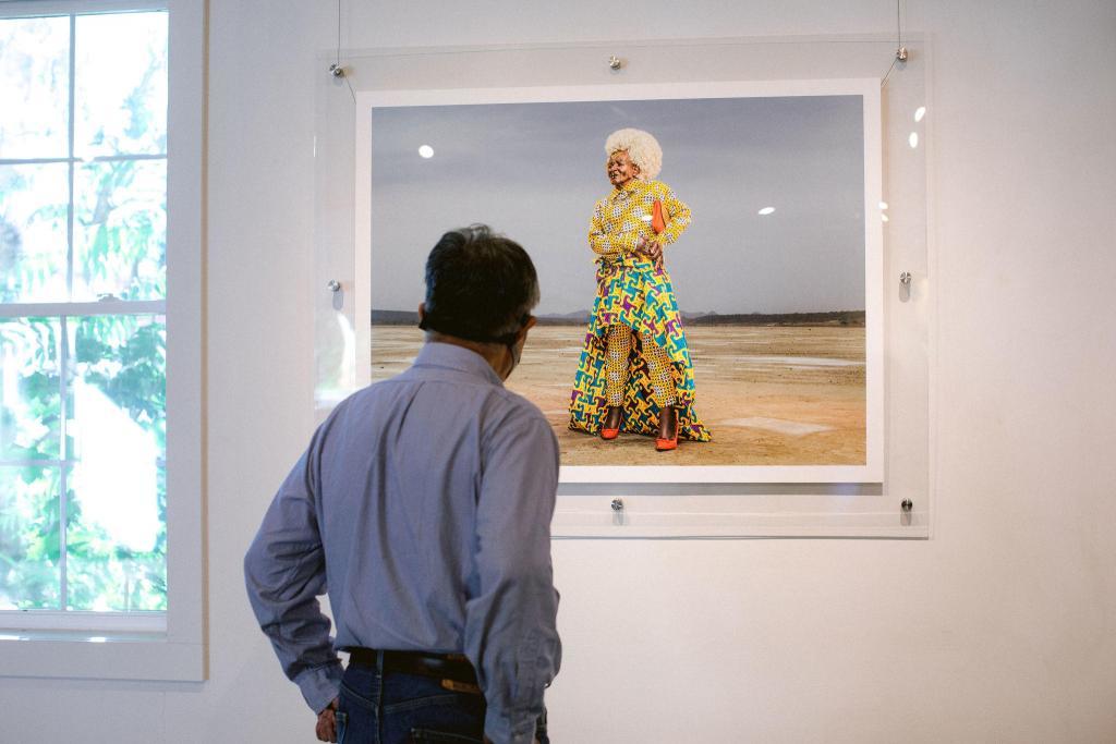 Photos by @sasithon.pooviriyakul, Art by @osborne_macharia brought to you by @montaguecontemporary